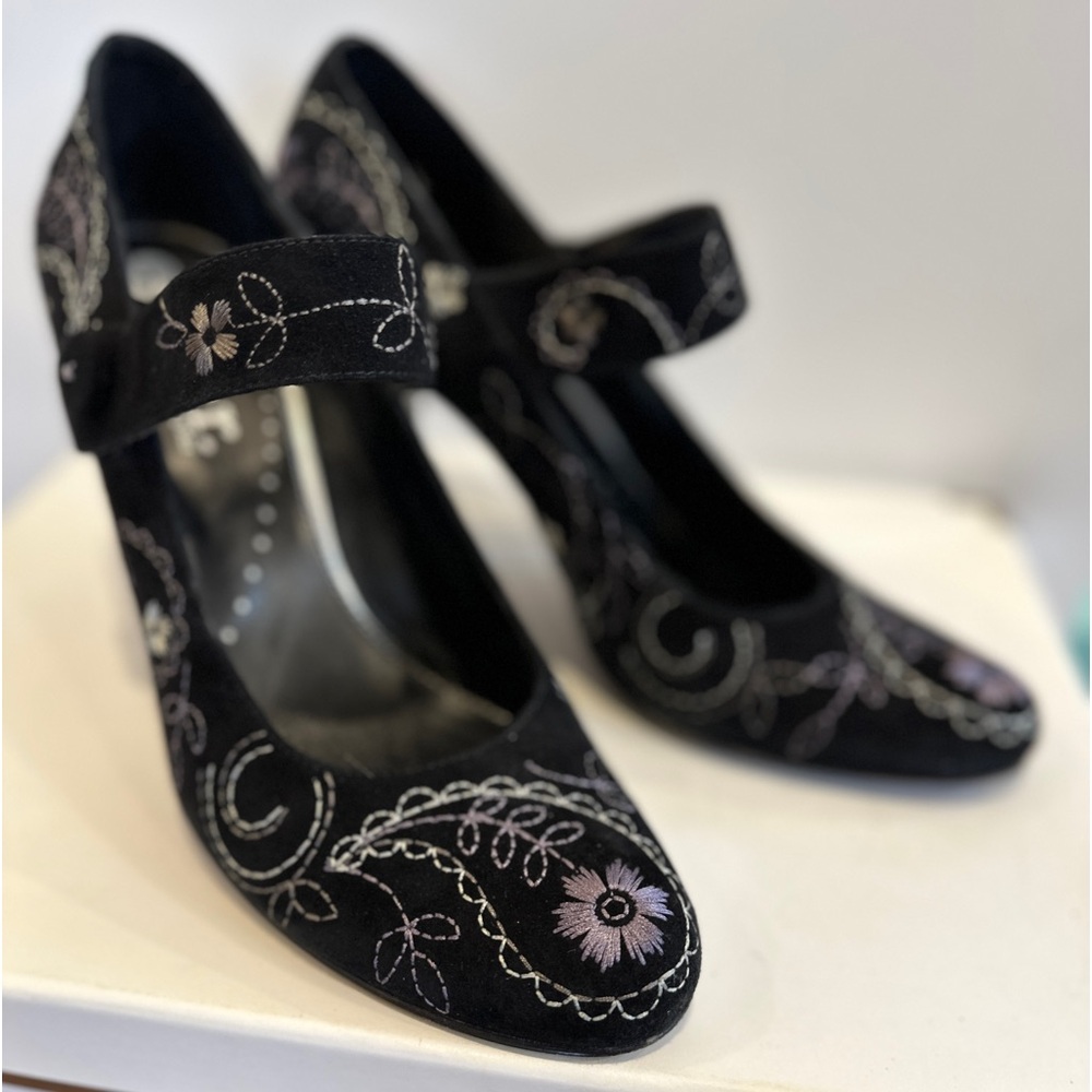 Embroidered Mary Jane Heels.